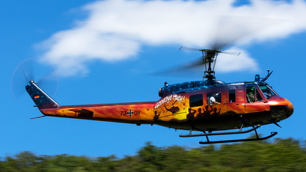 73+08 GArmy-THR30 UH-1D Goodbye-Huey MG 5403